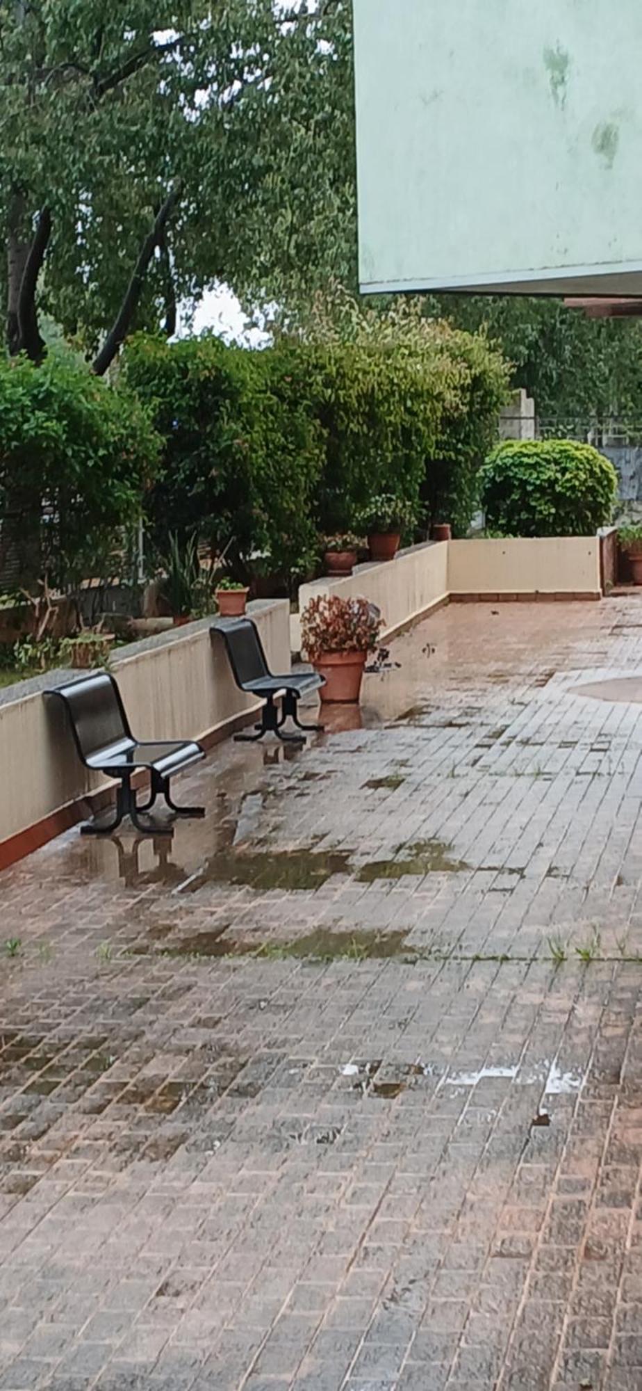Larru Los Bermejales Residencia Universitaria เซบีญา ภายนอก รูปภาพ
